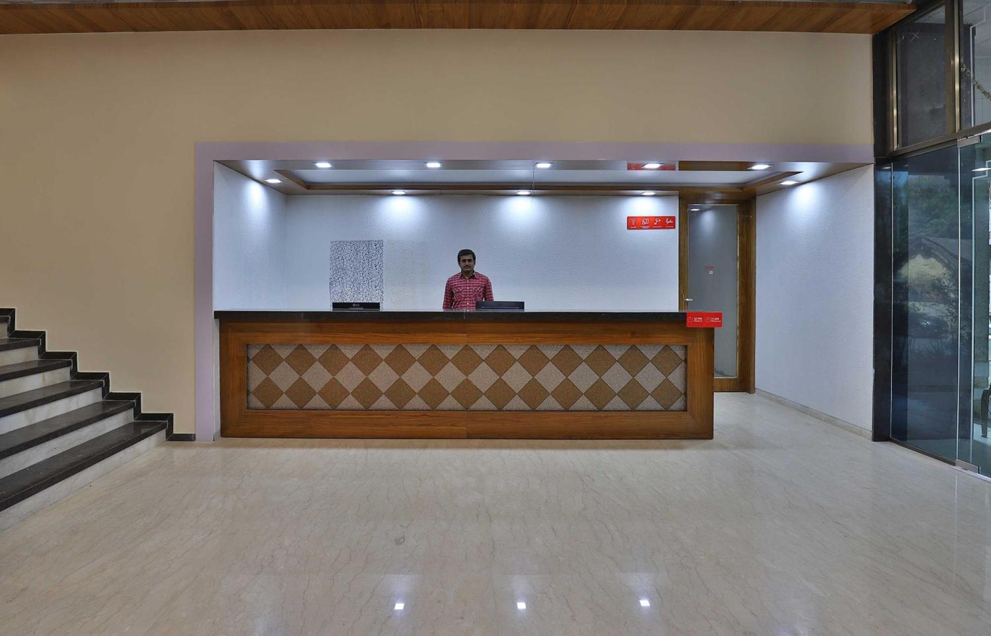 Collection O Panchsheel Hotel Vadodara Eksteriør billede