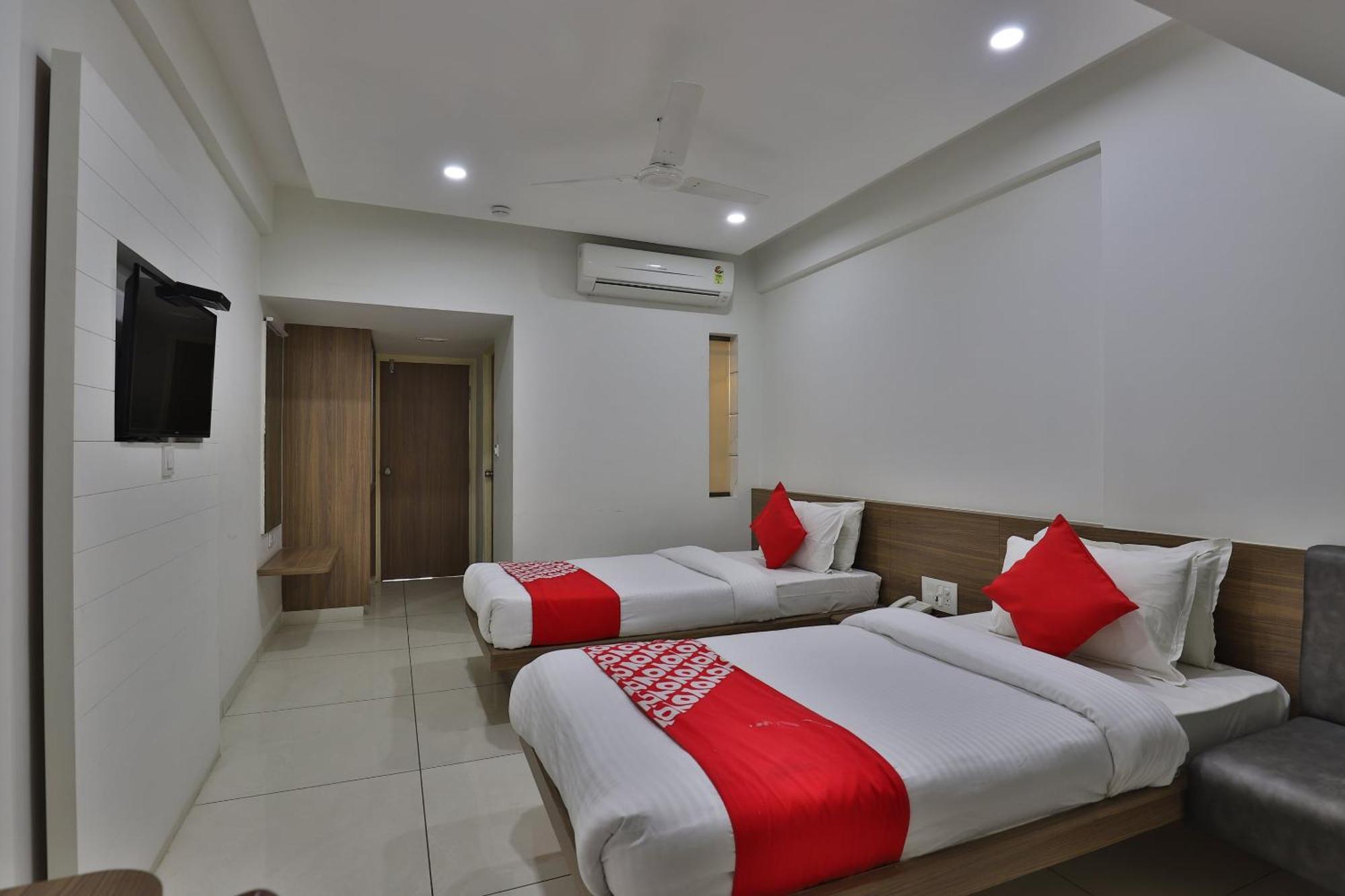 Collection O Panchsheel Hotel Vadodara Eksteriør billede